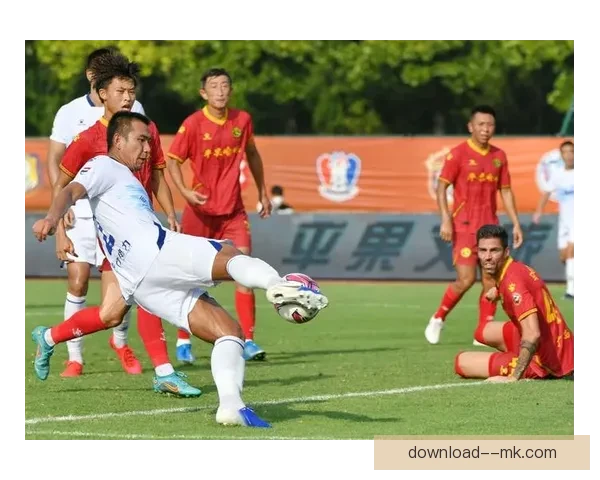 2025年夏季转会赫塔菲引进中甲新星助力未来阵容建设